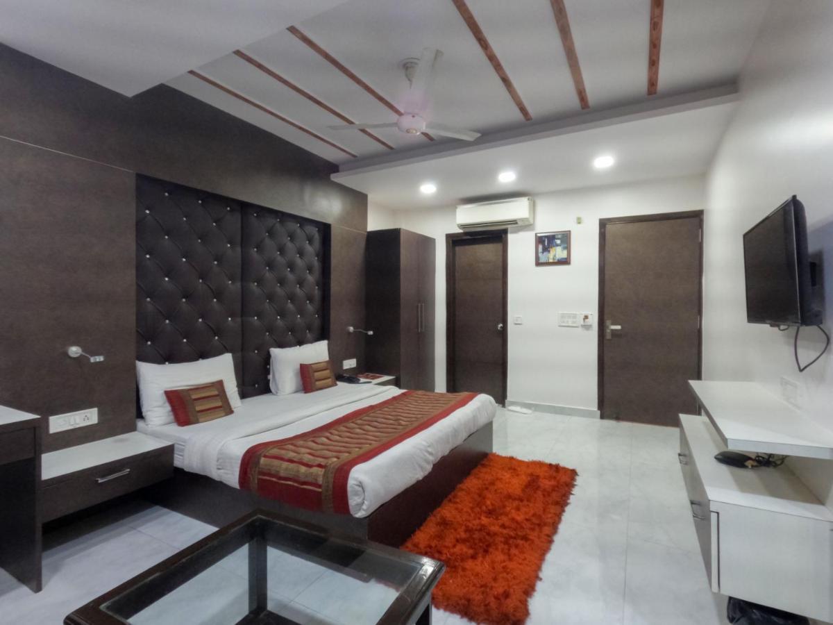 Hotel Red Castle - Karol Bagh New Delhi Bagian luar foto